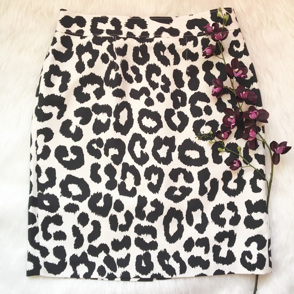 Ann Taylor Loft Leopard Print Skirt Size 6 - Picture 4 of 9